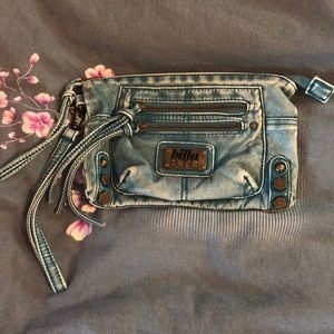 Distressed style wristlet
